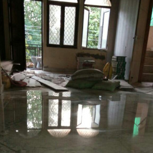 White Marble Floor PolishIng In Parwana Apartment