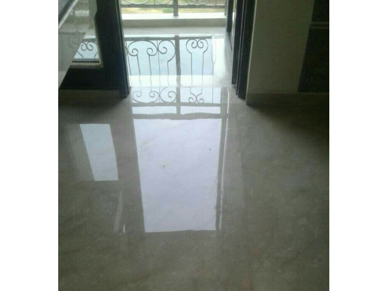 White Marble floor polishing services